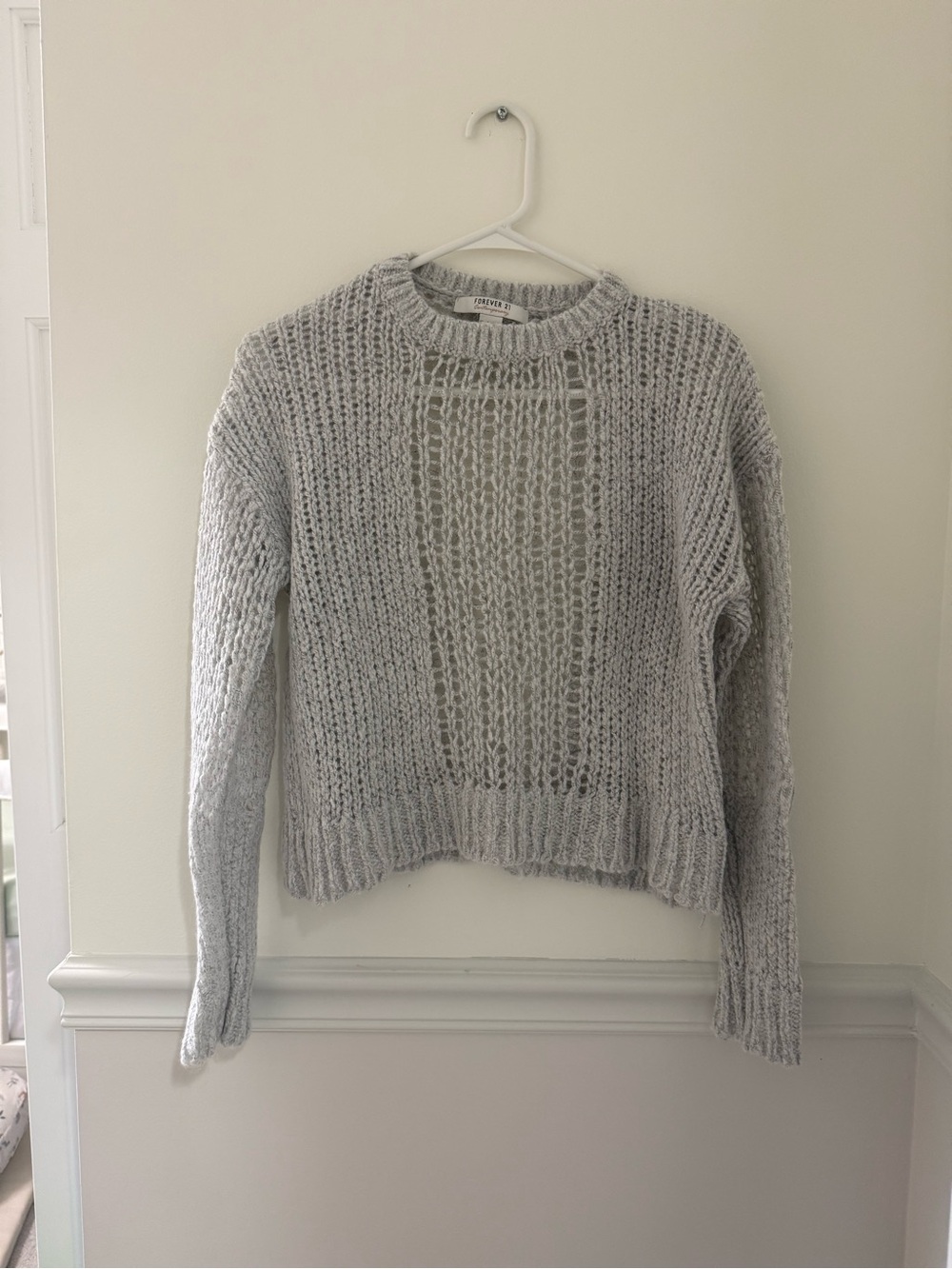 Forever 21 Open‑Knit Cropped Crewneck Sweater - Light Gray
